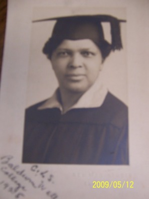 Hunter's Baldwin-Wallace Law School graduation portrait